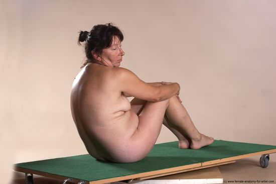 Nude Woman White Sitting poses - ALL Average medium brown Sitting poses - simple Pinup