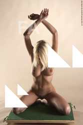 katarina kneeling 09