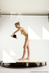 anabela standing 04c