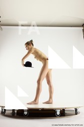 anabela standing 05c