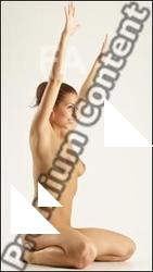 Kneeling reference poses of Della