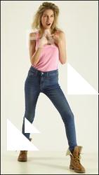 Stereoscopic 3D reference poses of Shenika