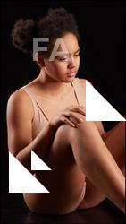 Sitting reference poses Zahara