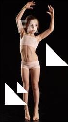 Standing reference poses Lilly