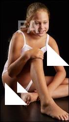 Sitting reference poses Esme