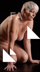 Kneeling reference poses Carly