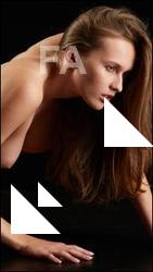 Kneeling reference poses Stacy Cruz