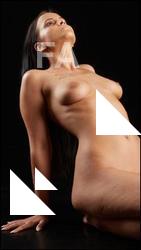 Kneeling reference poses Jennifer Mendez