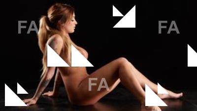 Sitting reference poses Daisy Lee