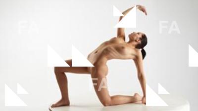 Kneeling reference poses Sabina