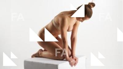 Kneeling reference poses Babbie