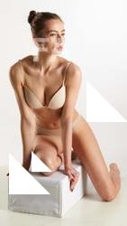 Kneeling reference poses Malin