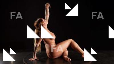 Sitting reference poses Daisy Lee