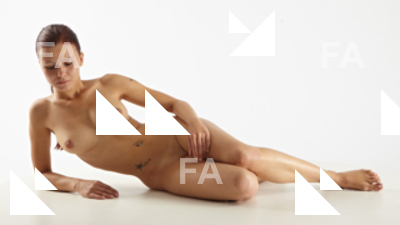 Lying reference poses Olympia