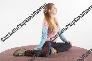 ida kneeling 06