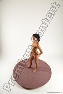 lilliana standing 02a