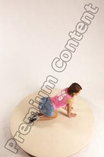 karina kneeling 29a