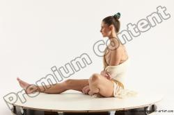 Evelina Sitting