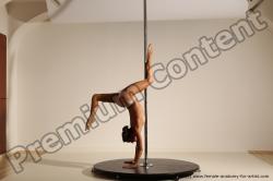 Poledance reference poses of Mercedes