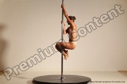 Poledance reference poses of Mercedes