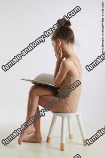 sitting reference doroteya 03