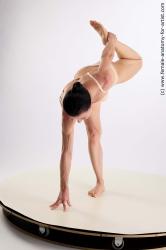 Standing reference poses Hanane