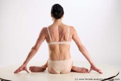 Sitting reference poses Hanane