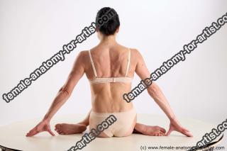 sitting reference hanane 05