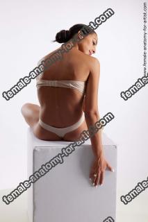 sitting reference jade 07